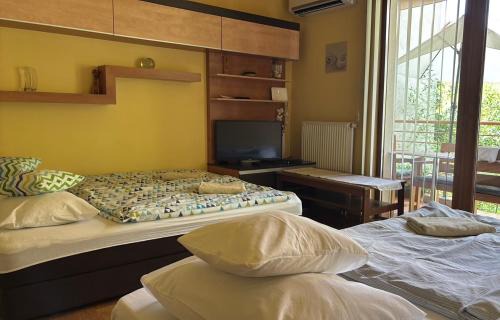 Siofok Aranypart Apartment | Mandarin Wellness Apartman