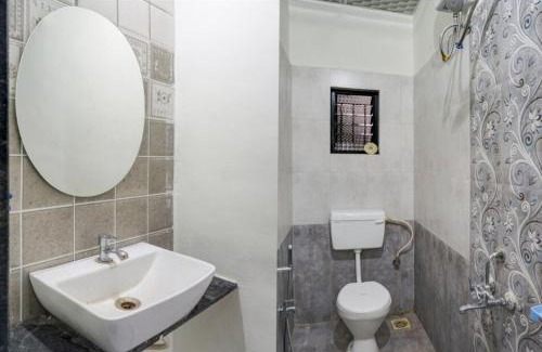 Pune Cabin | Mango tree lodging