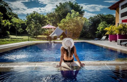 Melgar Other | Mangoo Glamping