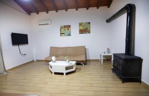 Omales House | Mani Sea & Stone House