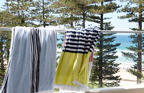 Manly Apartment | Manly Luxe is as close to Manly Beach as you can possibly be without sleeping on the sand itself!