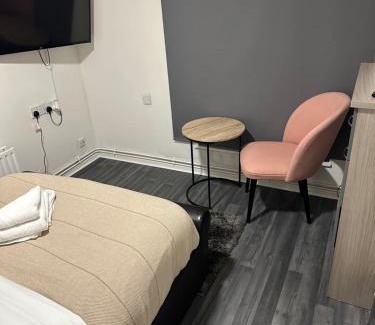 Telford Apartment | Manny’s