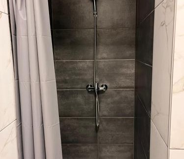 Belso-Ferencvaros Apartment | MaNo Studios Budapest I