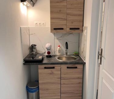 Belso-Ferencvaros Apartment | MaNo Studios Budapest I