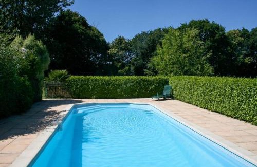 Plouagat Bed & Breakfast | Manoir de Fornebello 16e siècle - Chambres d'Hôtes de prestige avec piscine