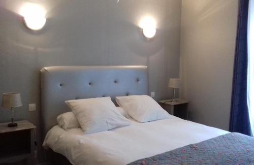 Blois Bed & Breakfast | Manoir Du Vieux Cedre