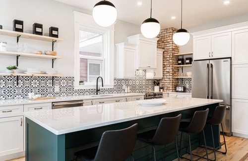 Moncton House | Manoir Highfield … the ideal choice for large group.