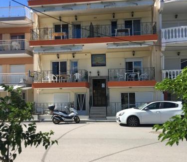 Flogita Apartment | Manolis House