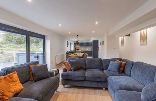 Wainhouse Corner Cottage | Manor a spacious modern cottage for families or groups