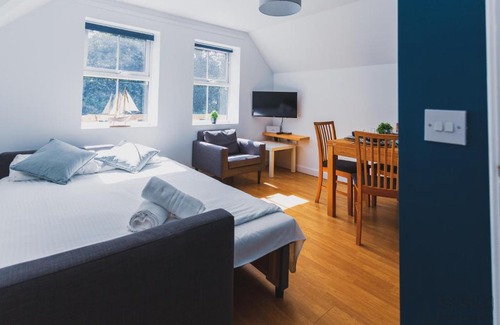 Boscombe Apartment | Manor Apartments