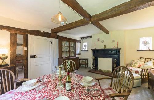 Eckington House | Manor Cottage