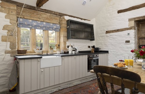 Tytherington Apartment | Manor Farm is perfectly positioned for exploring the The Cotswolds