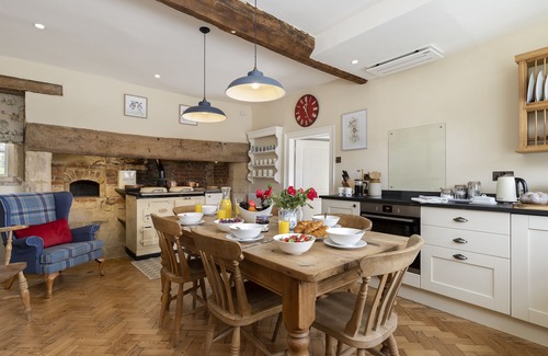Tytherington Apartment | Manor Farm is perfectly positioned for exploring the The Cotswolds