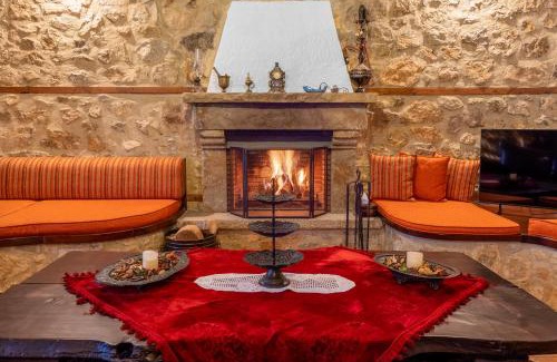 Kastoria Apartment | Manor House est. 1890