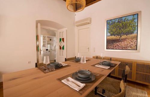 idhra Villa | Mansion Veranda