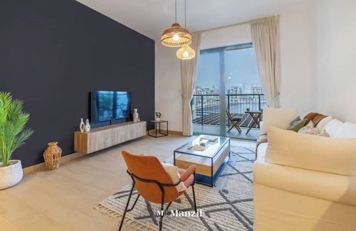 Dubai Apartment | Manzil - 1BR Home in Port de la Mer w Lake Access