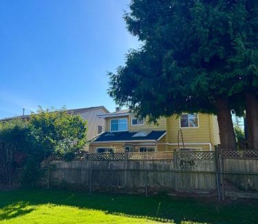 Richmond House | Maple & Moon