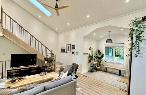 Minden Cabin | Maple Ridge: Private Waterfront Cottage Property