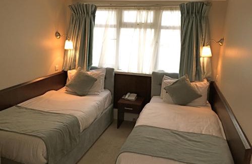 Glasnevin Hotel | Maples House Hotel