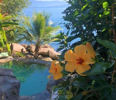 Praia de Aracatiba Hotel | Mar da Lua