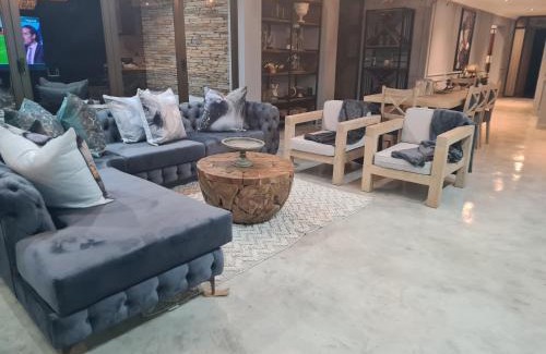 Mookgopong Villa | Maratongfontein Euphoria Villa