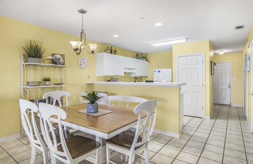 Avalon Beach Estates Condo | Maravilla 1411 ~ Gulf Views, Steps to Gulf + Included Beach Chair Setup