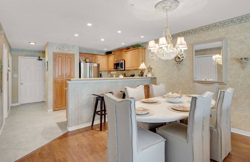 Miramar Beach Condo | Maravilla 3203 Elegant Gulf View Condo *NOW INCLUDES BEACH SETUP*