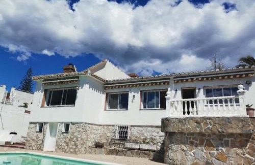 Marbella House | Marbella别墅独立房带泳池