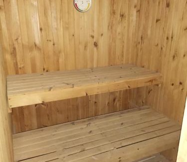 Marbella House | Marbella别墅独立房带泳池