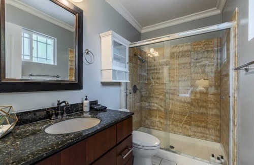 Union City House | @ Marbella Lane - Elegant and Spacious Home