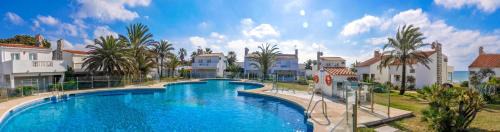 Urbanizacion Marbessa Villa | Marbesa Playa Casa Del Mar
