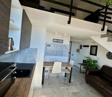 Prato Apartment | Marble apartment