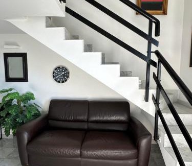 Prato Apartment | Marble apartment