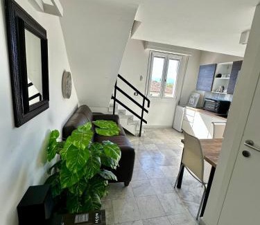 Prato Apartment | Marble apartment