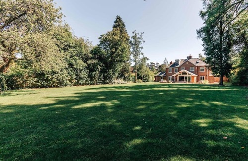Henley-on-Thames House | Marble House - Heated Indoor Pool, Gym, Cinema