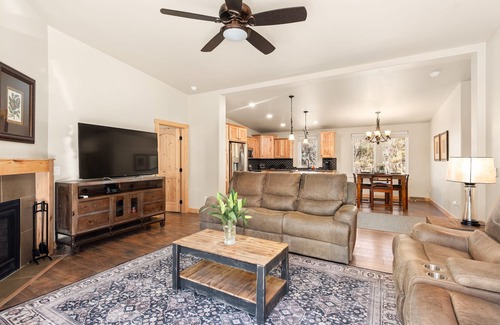 Carbondale House | Marble Riverfront Retreat | Mountainside Escape