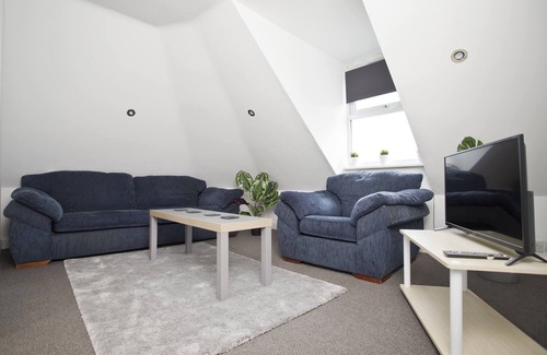Hanham Apartment | March Disc/Long Stay/Contractors