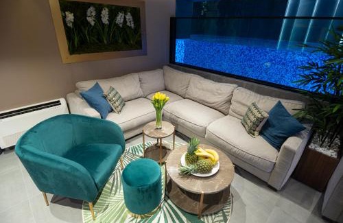 Stari Grad Apartment | Marconio Wellness Private Pool & SPA - City Center