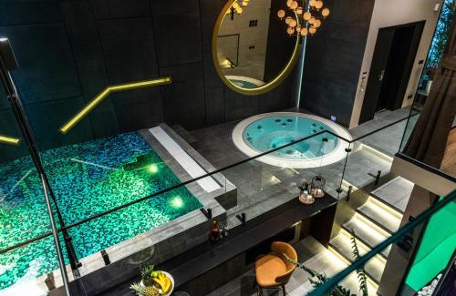 Stari Grad Apartment | Marconio Wellness Private Pool & SPA - City Center