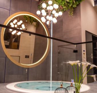 Stari Grad Apartment | Marconio Wellness Private Pool & SPA - City Center