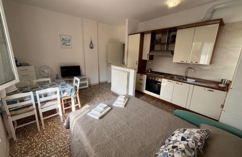 Ceriale Apartment | MARE SOTTO CASA Bilocale sulla Spiaggia LIBERA