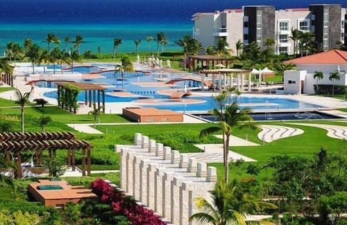 Puerto Juarez Condo | Mareazul 3BR Luxury Beach Condo - VIDEO!