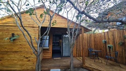 Kampersrus Ski Chalet | Marepe Flora Bell mimosa