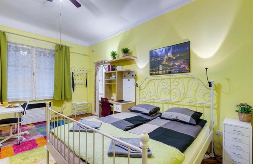 Orszagut Apartment | Margaret Apartment