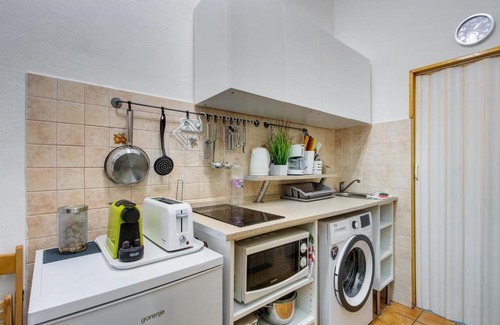 Orszagut Apartment | Margaret Apartment