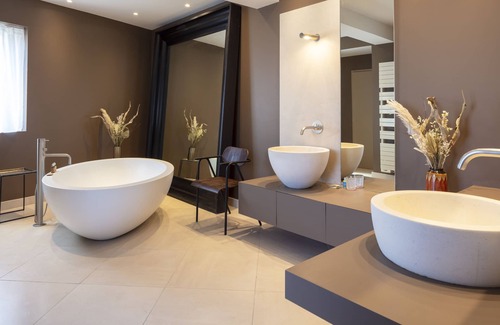 Nimes City Centre Hotel | Margaret - Hôtel Chouleur