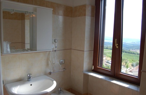 Castellina in Chianti House | Mariani Bed & Breakfast