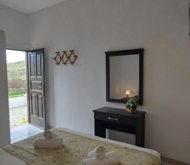 Ano Meria Apartment | Marianthi Studios