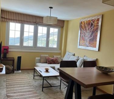 Pradollano Apartment | MARIBEL ELITE con piscina y jacuzzi