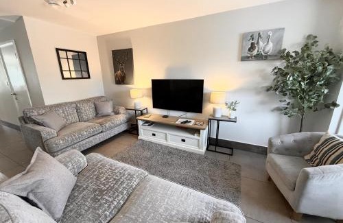 New Forest District House | Marigold Cottage
